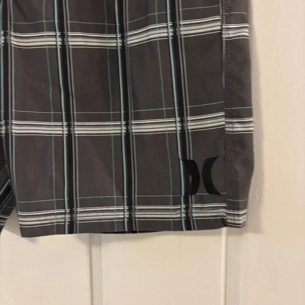 Hurley Mens Board Shorts Size 32 Gray Plaid Swim Trunks Surf